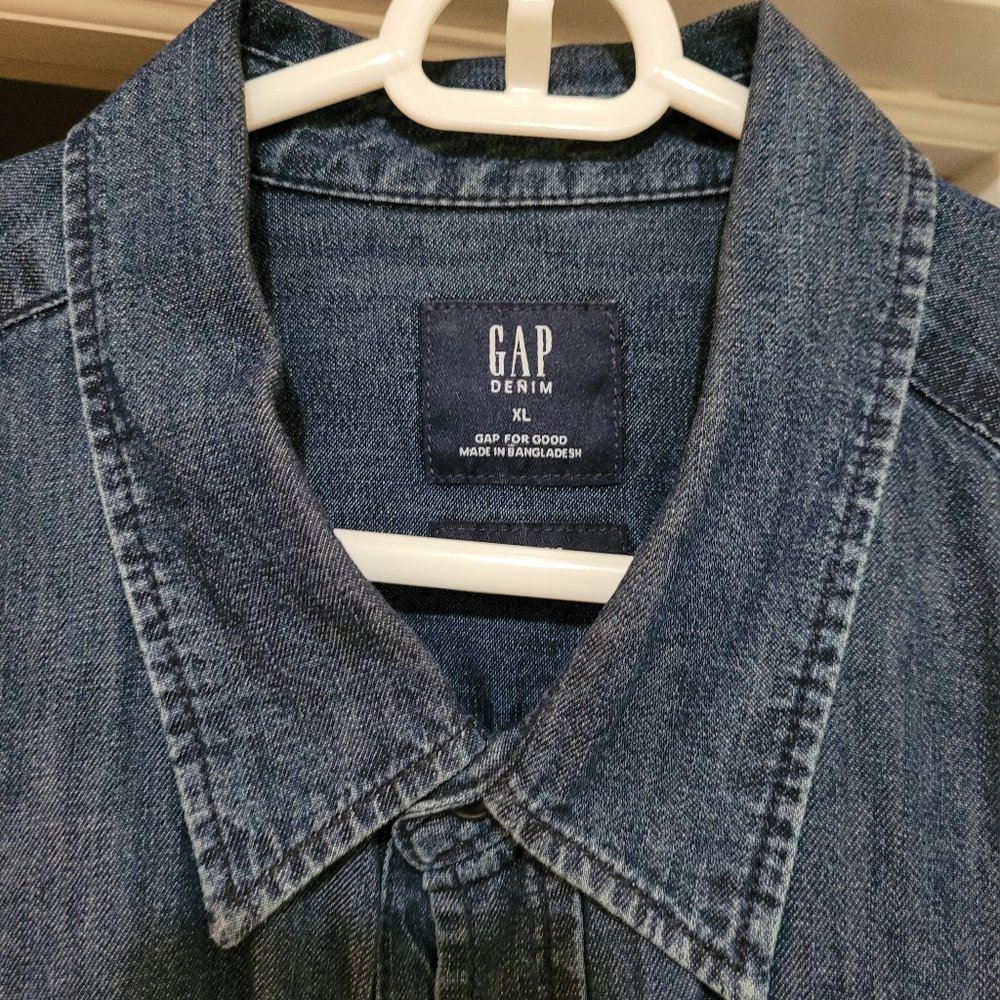 Men's Premium Denim in Slim-Fit